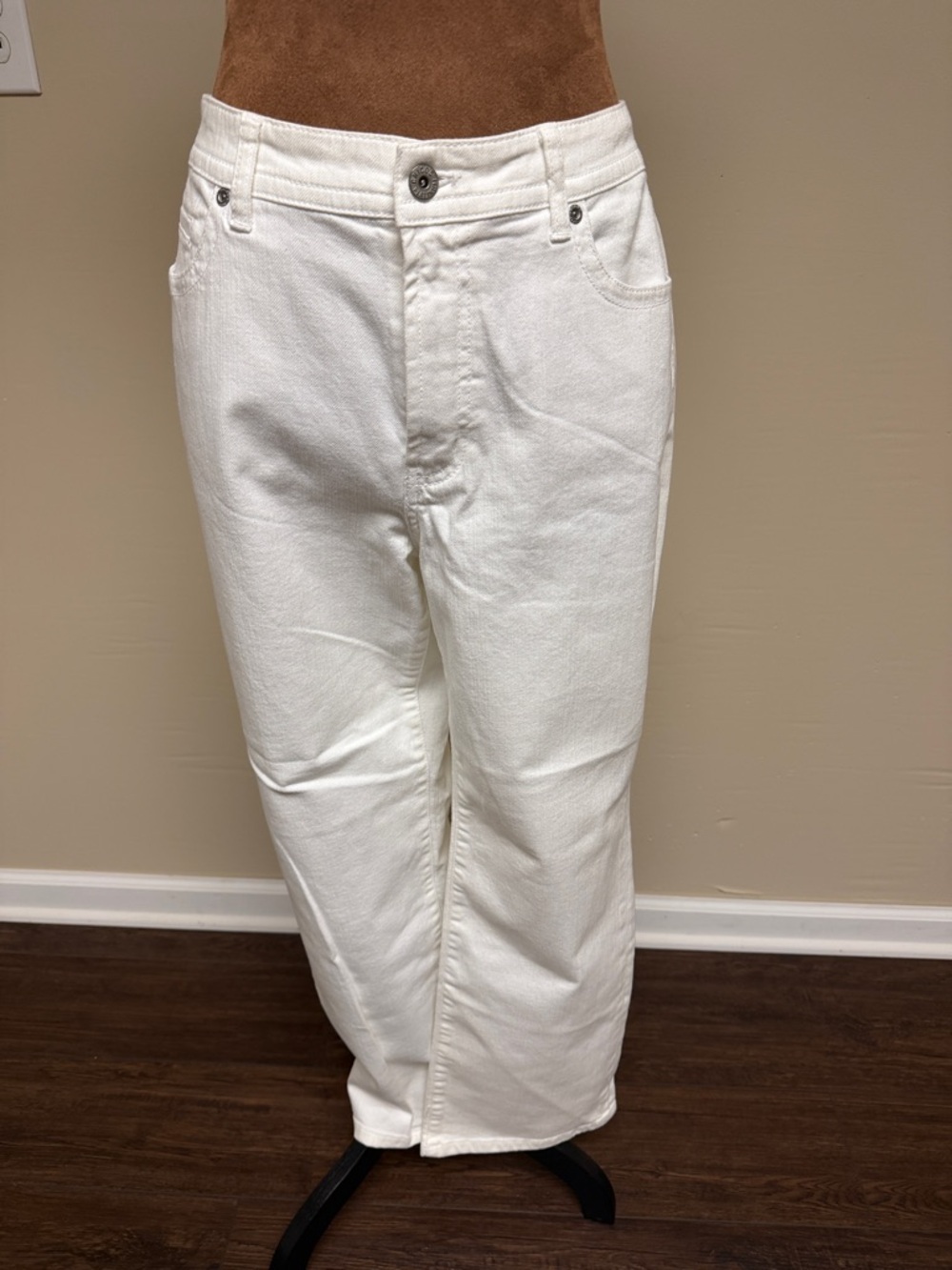 Chico's off White Women's Jeans Size 2